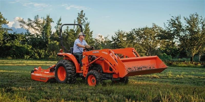 Three Must-Have Tractor Attachments for Large Property Owners